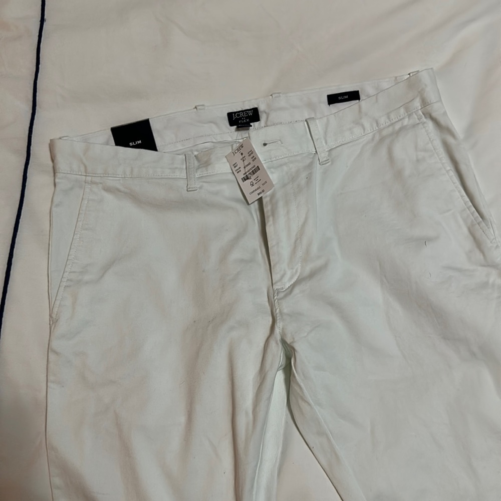 JCrew Factory slim fit flex chino in white
